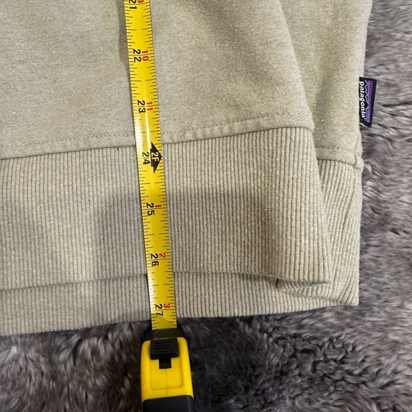 👕Patagonia Beige Crew Neck👕 - Picture 3 of 6